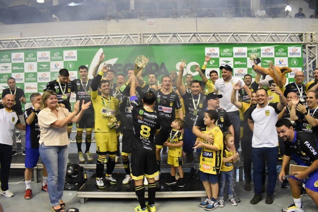 Jaraguá Futsal conquista título inédito