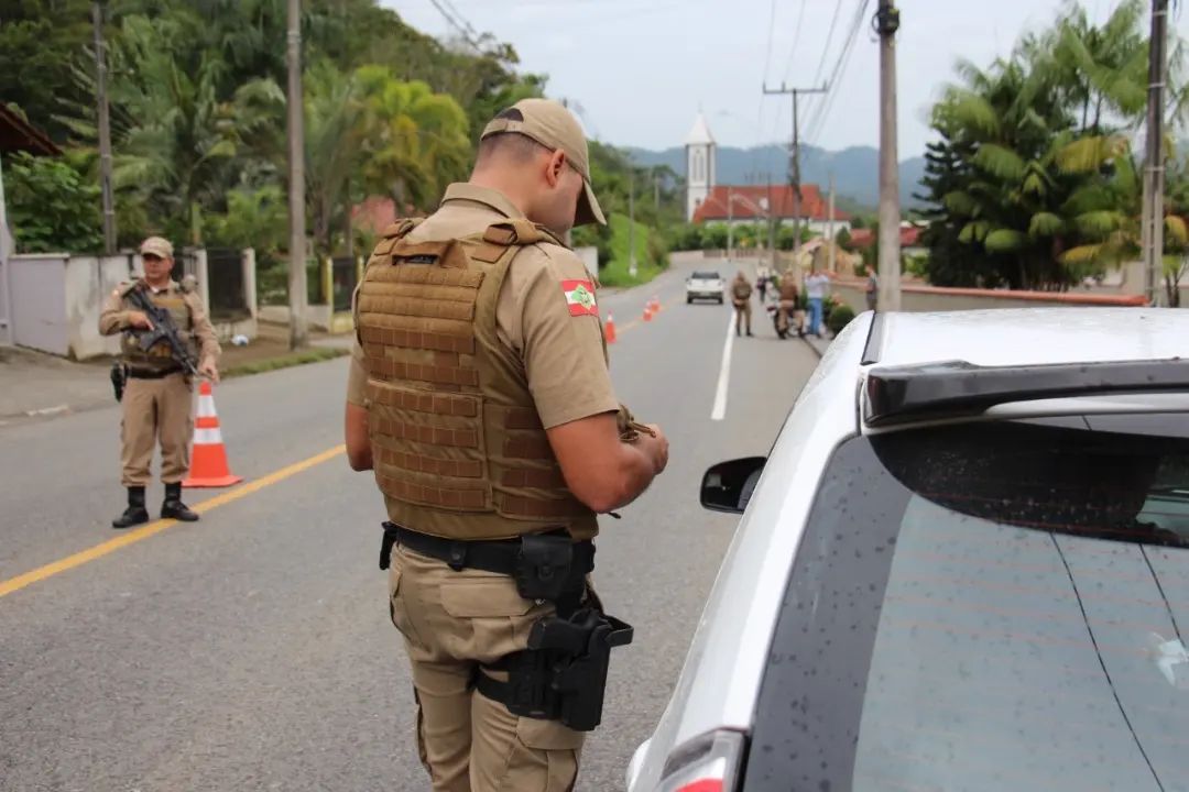 14º Batalhão executa operação policial em Jaraguá do Sul e Guaramirim
