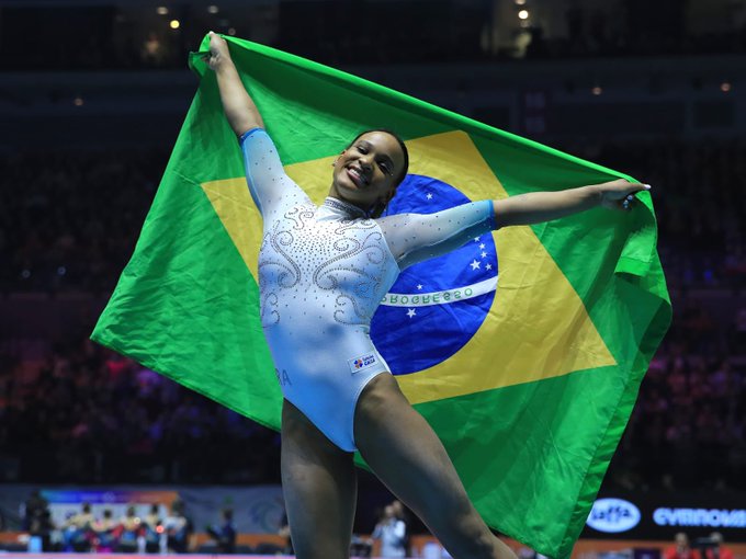 <strong>Rebeca Andrade trouxe o ouro para o Brasil conquistando o título do individual geral do Mundial de Ginástica Artística</strong>
