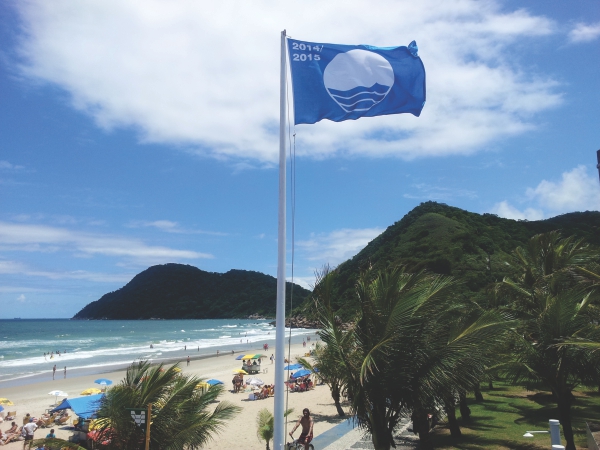 <strong>18 praias catarinenses recebem certificação Bandeira Azul</strong>