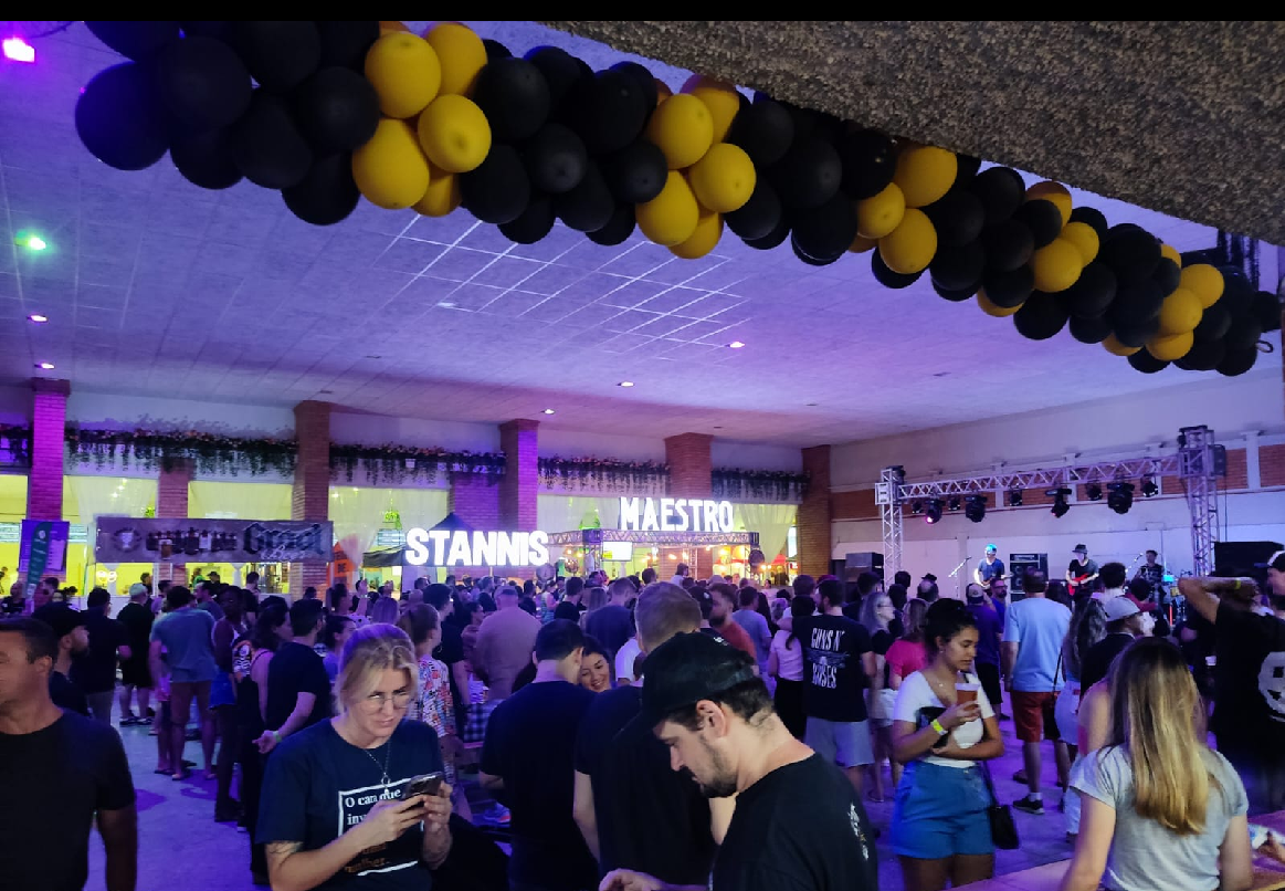 <strong>Festival da Cerveja reuniu 3 mil pessoas no Parque de Eventos</strong>