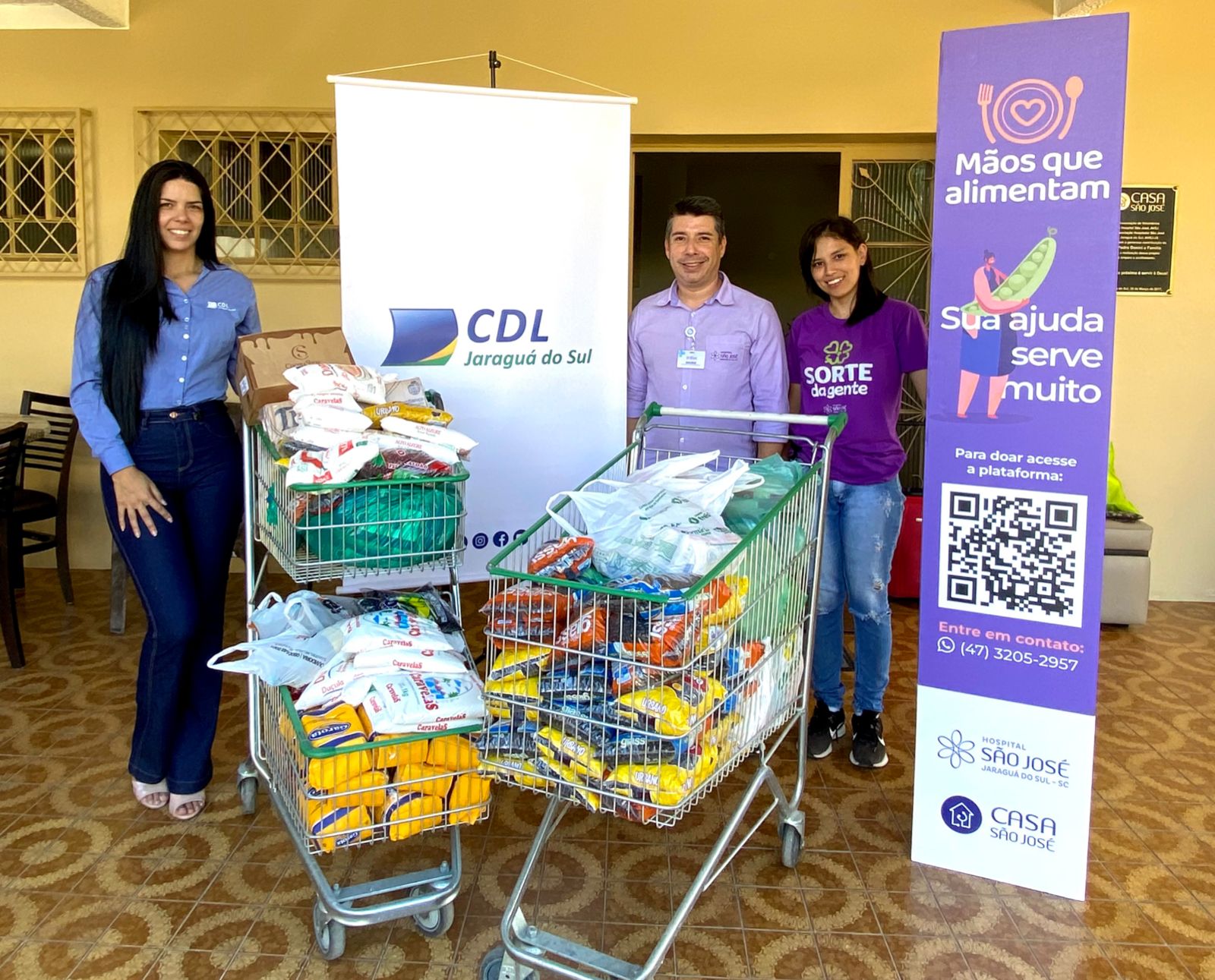 CDL faz doação de 200kg de alimento para a Casa São José