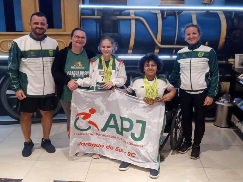 Jaraguaenses somam oito medalhas de ouro nos Parajesc