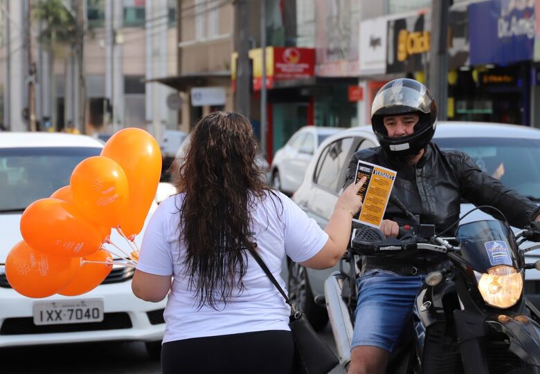 Parada Faça Bonito encerrou campanha do Maio Laranja 2023
