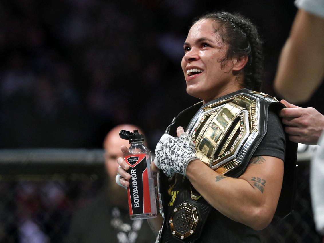 Amanda Nunes anuncia aposentadoria após o UFC 289