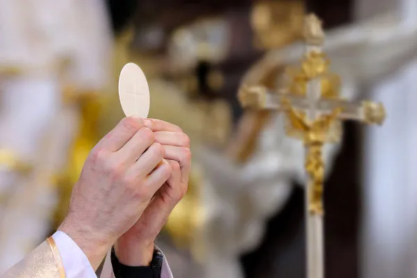 Hoje comemora-se o Corpus Christi