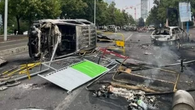 Quem era jovem morto pela polícia que desencadeou protestos na França