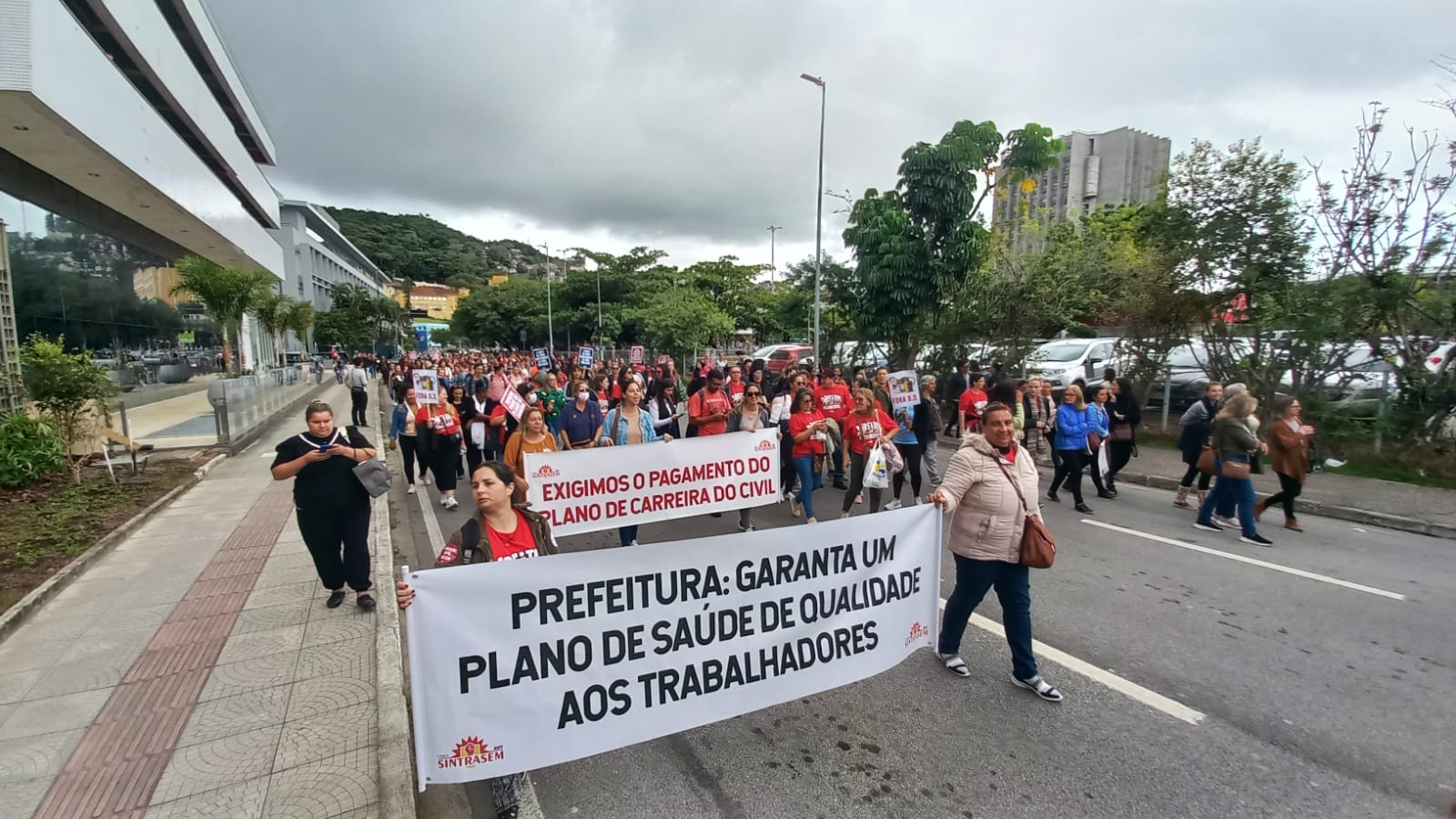 Greve dos servidores municipais em Florianópolis é ilegal, decide Justiça