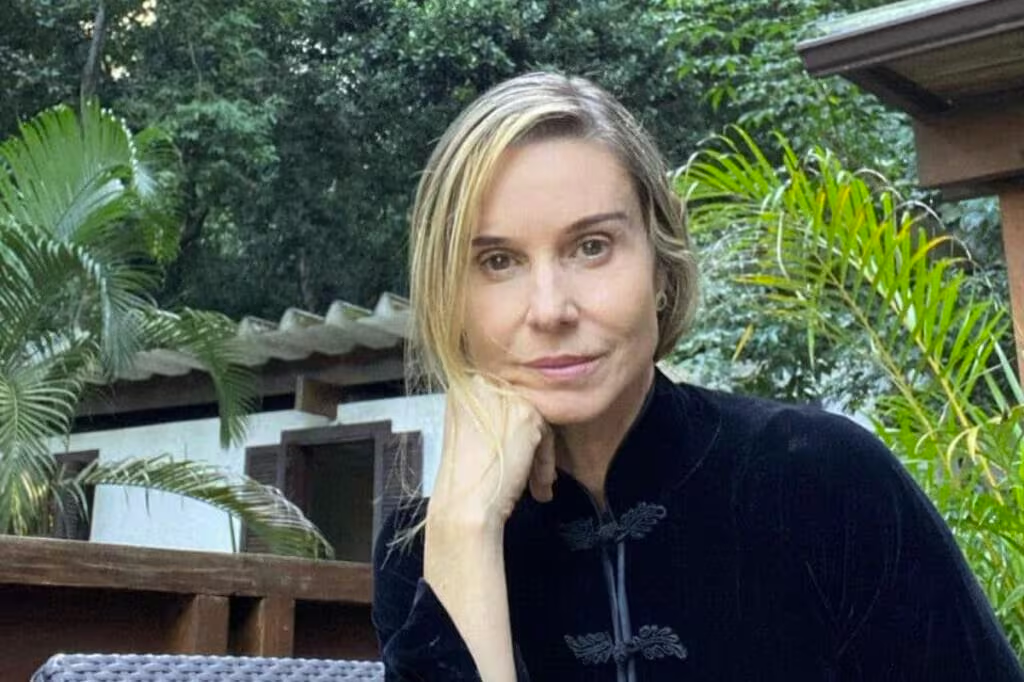 Paula Burlarmaqui revela que diretor de novela morreu transando: ‘Infarto’