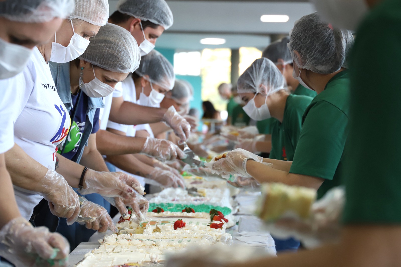 Bolo com mais de 300 quilos é destaque dentro dos festejos de aniversário de Jaraguá do Sul