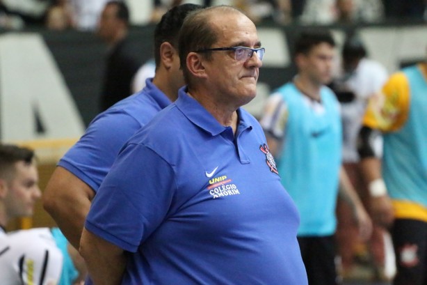 Esporte de luto – Morre Fernando Ferreti ex-técnico do jaraguá Futsal