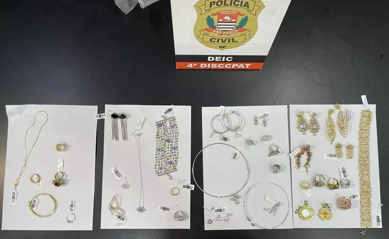 Polícia de SP recupera joias furtadas que seriam vendidas em shopping