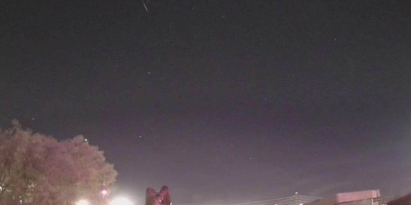 Cerca de 400 meteoros riscam o céu de SC durante chuva 'Delta Aquáridas do Sul'